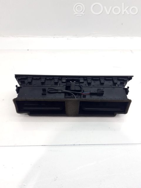Grille d'aération centrale   8T1820951CWVF