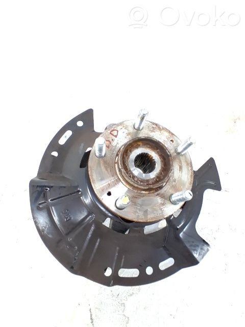 Fusée d'essieu de moyeu de la roue avant   51716G4AA0