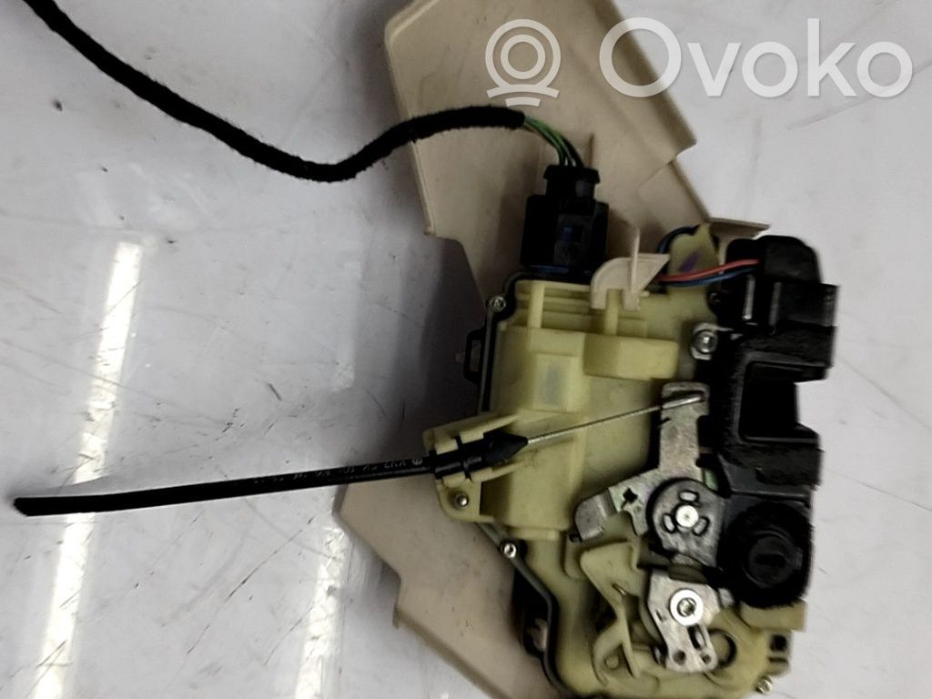 Volkswagen Polo Încuietoare ușă spate 