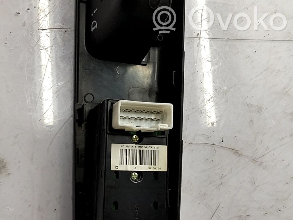 Electric window control switch   935701H020EQ