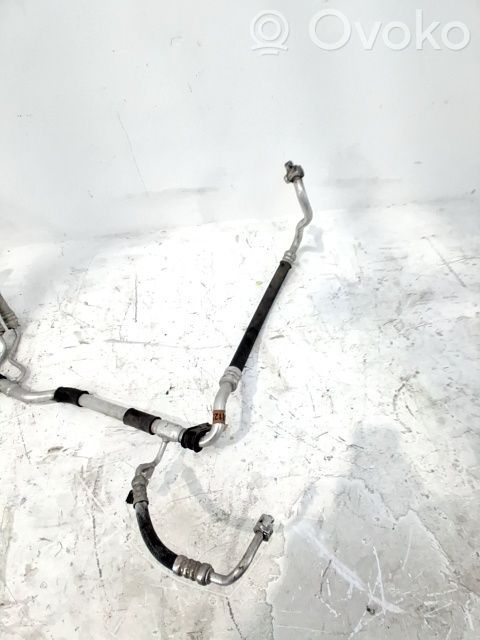 Manguito/racor flexible para A/C   97777J7500