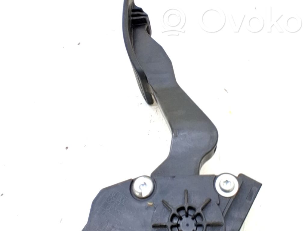 Gaspedal   36010AL020