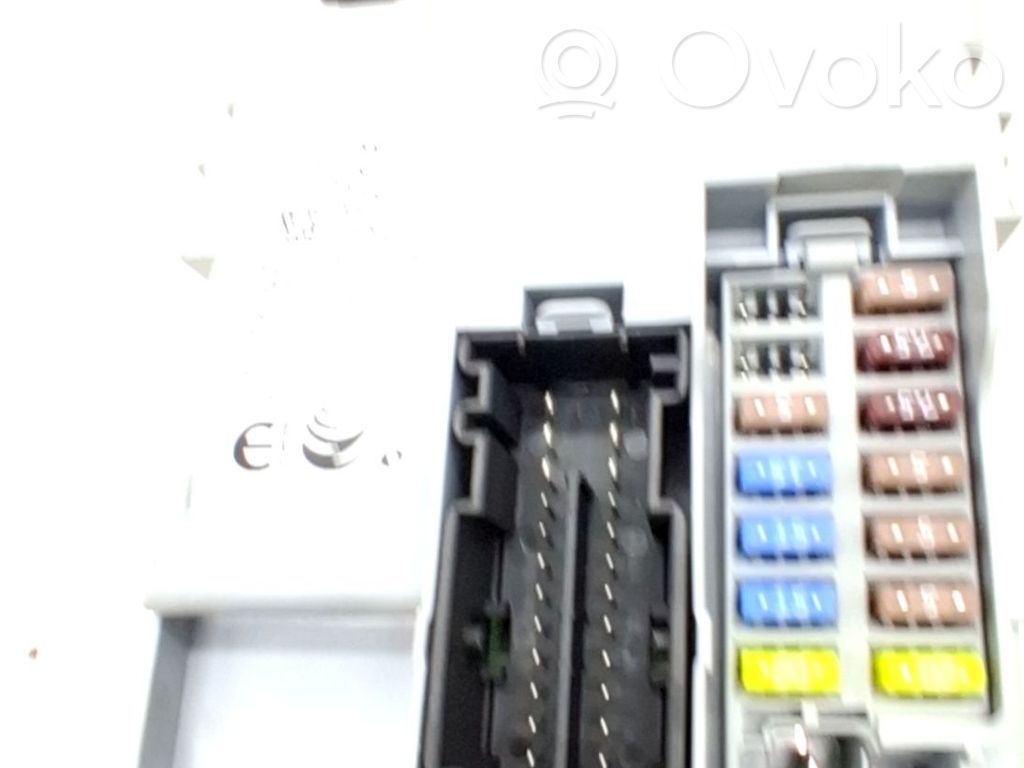 Módulo de fusible   52128260