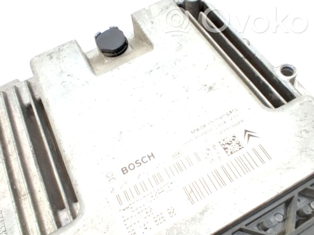 Unidad de control/módulo ECU del motor   1616452280