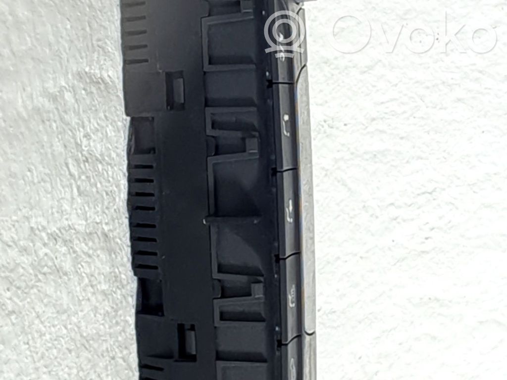 Panel klimatyzacji   1698890,7M5T18C612AH