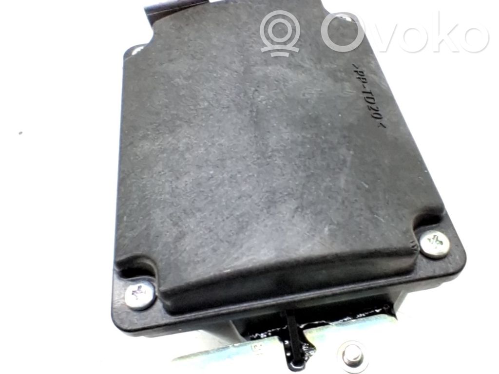Unidad de control/módulo de carrocería central   8615078070