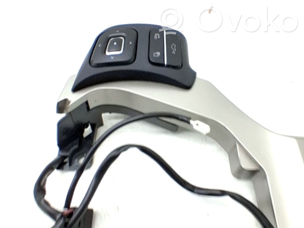 Lexus NX Boutons / interrupteurs volant 