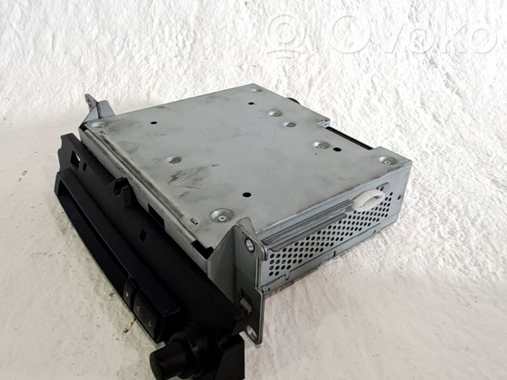 Radio / CD-Player / DVD-Player / Navigation   65126950813