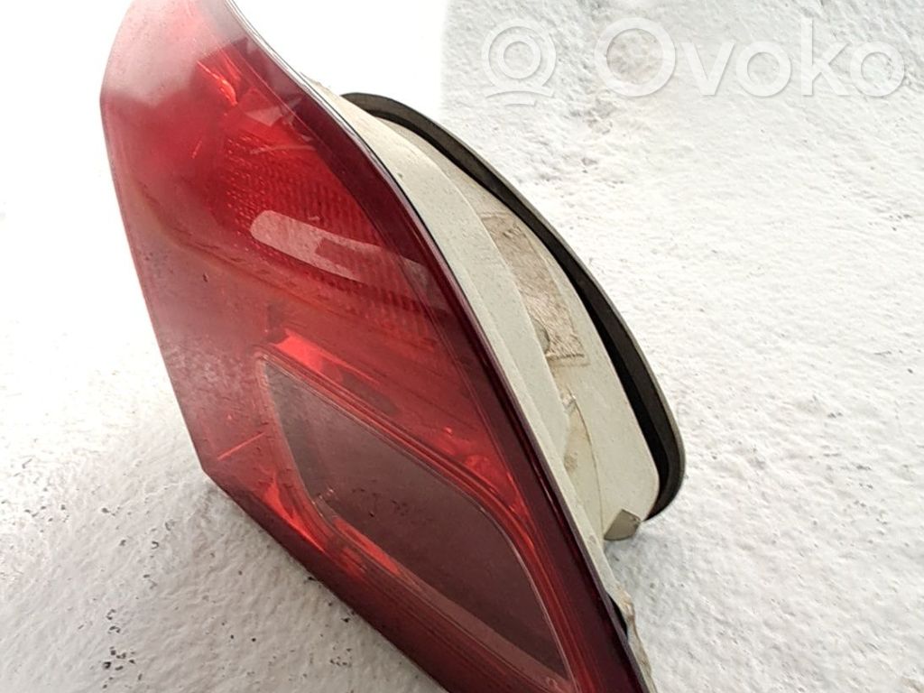 Opel Astra J Spuldzīte 