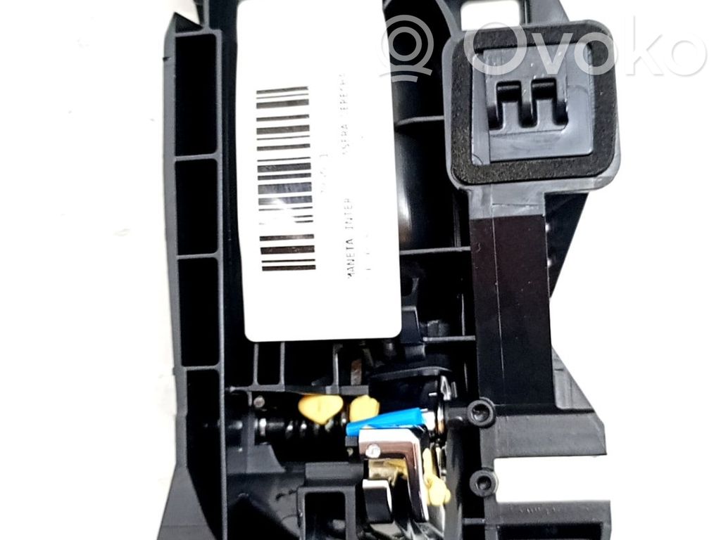 Manecilla interna puerta trasera   98201552VV