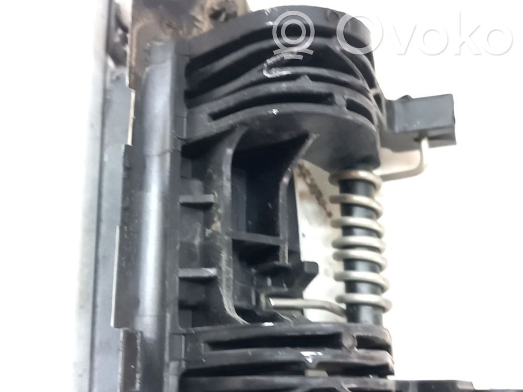 Manecilla externa puerta trasera   806062700R