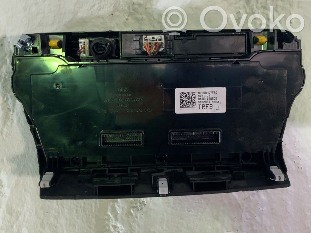 Hyundai Tucson TL Panel klimatyzacji 