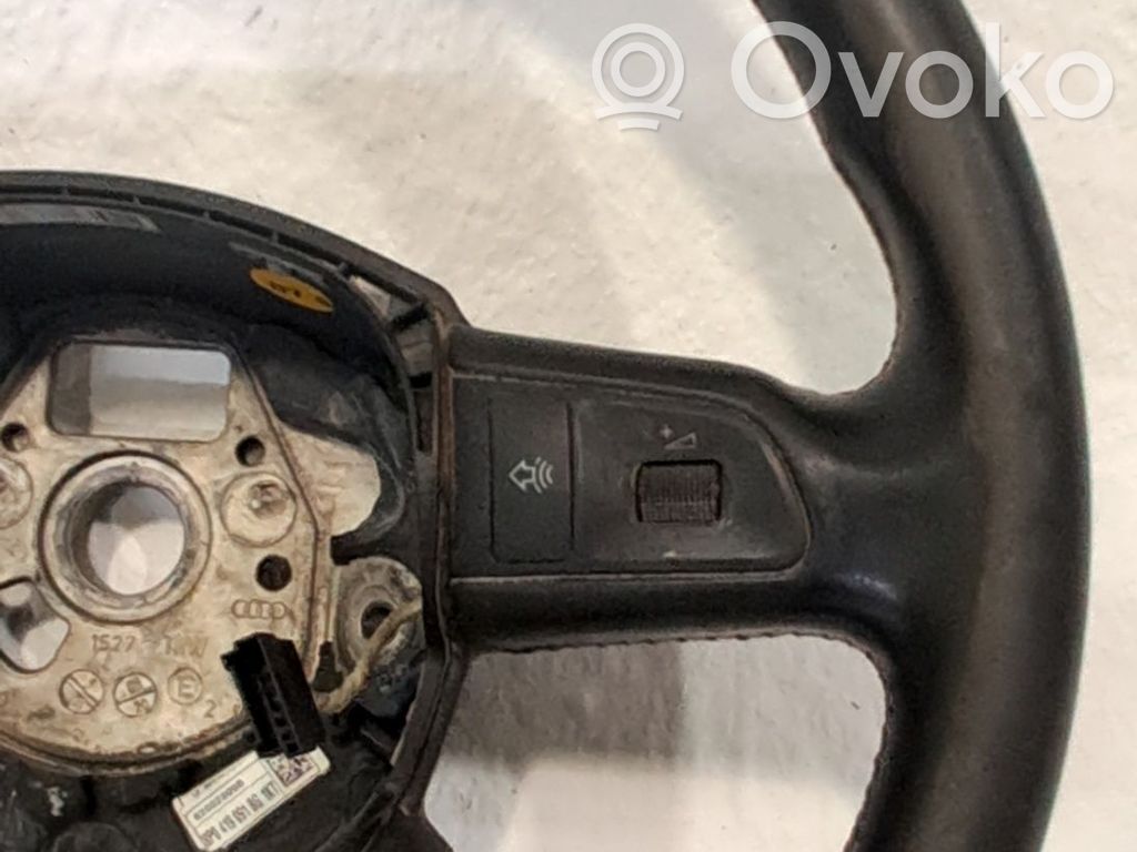 Audi A4 S4 B6 8E 8H Ohjauspyörä 