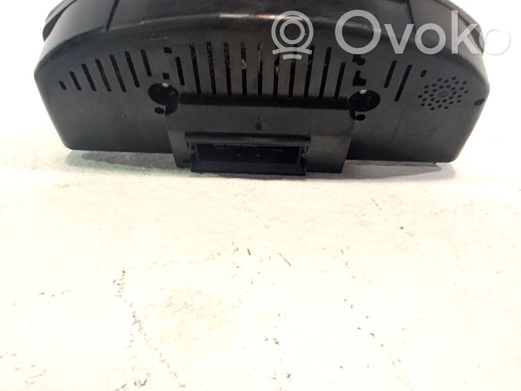 Volkswagen PASSAT CC Vitezometru (grup de instrumente) 