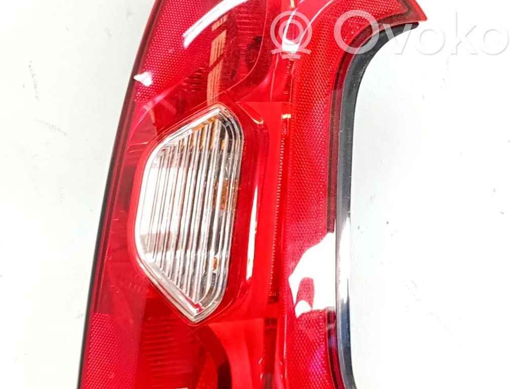 Lámpara de faros/luces traseros   52102350