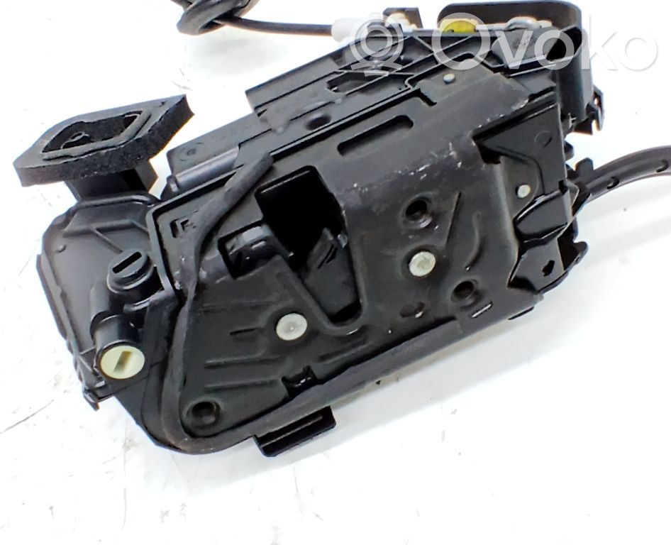 Cerradura de puerta trasera   5TA839015E