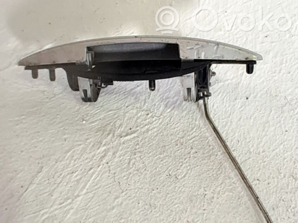 Manecilla externa puerta trasera   806072081R