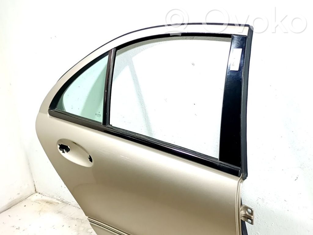 Mercedes-Benz C W203 Portiera posteriore