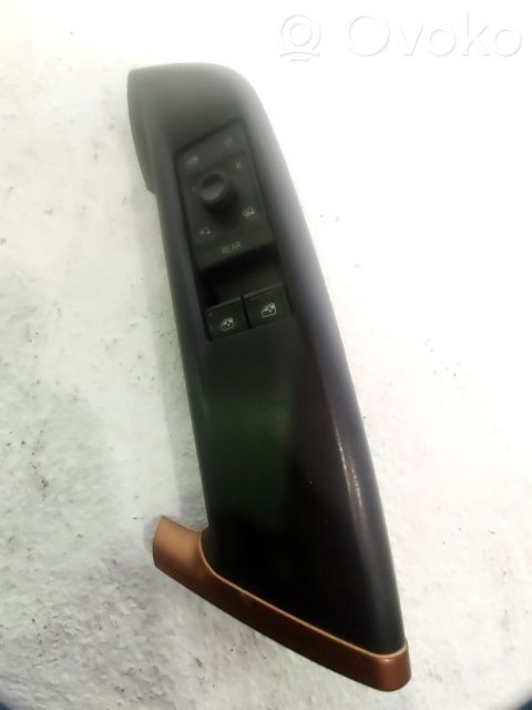 Electric window control switch   10A959862AEIFZ