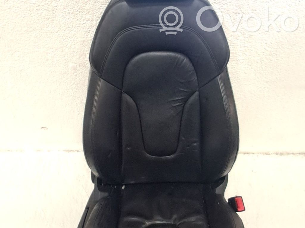 Audi 100 C1 Front passenger seat 