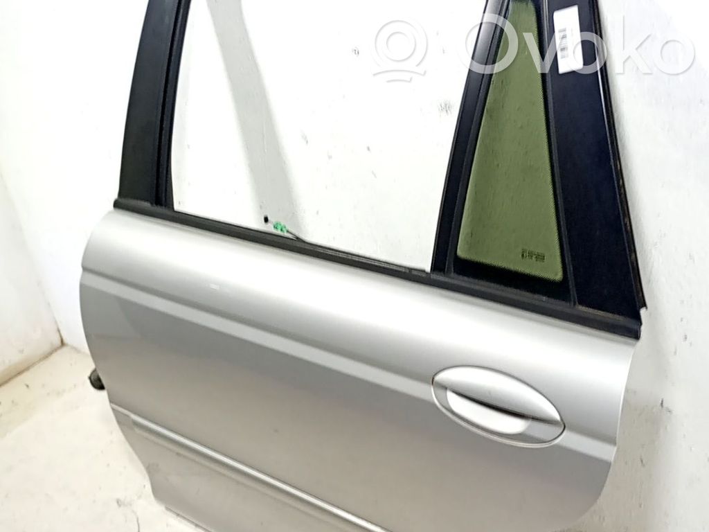 Puerta trasera   C2S37501