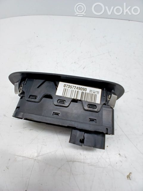 Electric window control switch   735724909,07357249090
