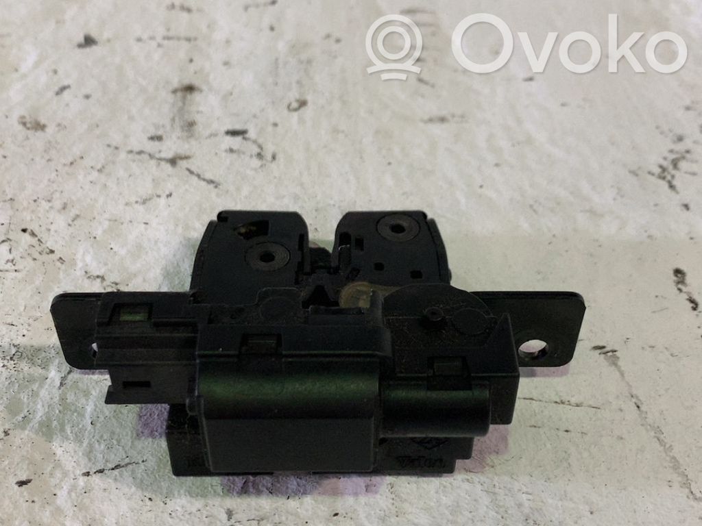 Tailgate lock latch   8200076240