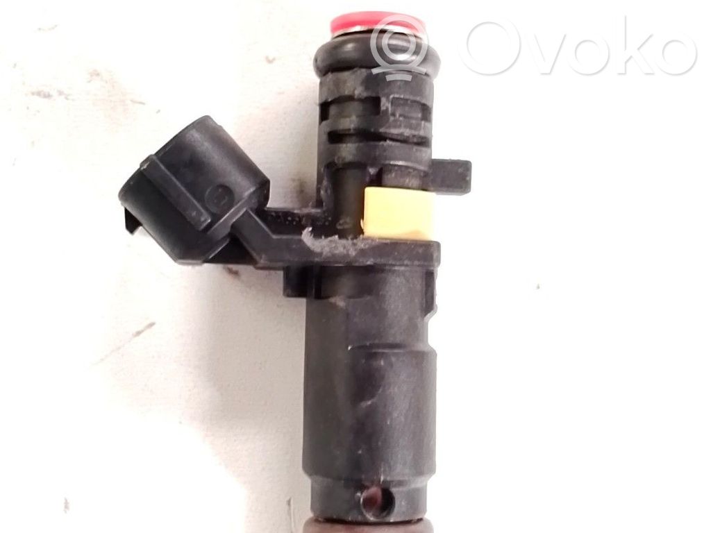 Inyector de combustible   13537528176