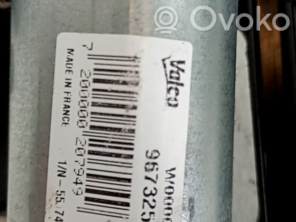 Peugeot 208 II Takalasinpyyhkimen moottori 