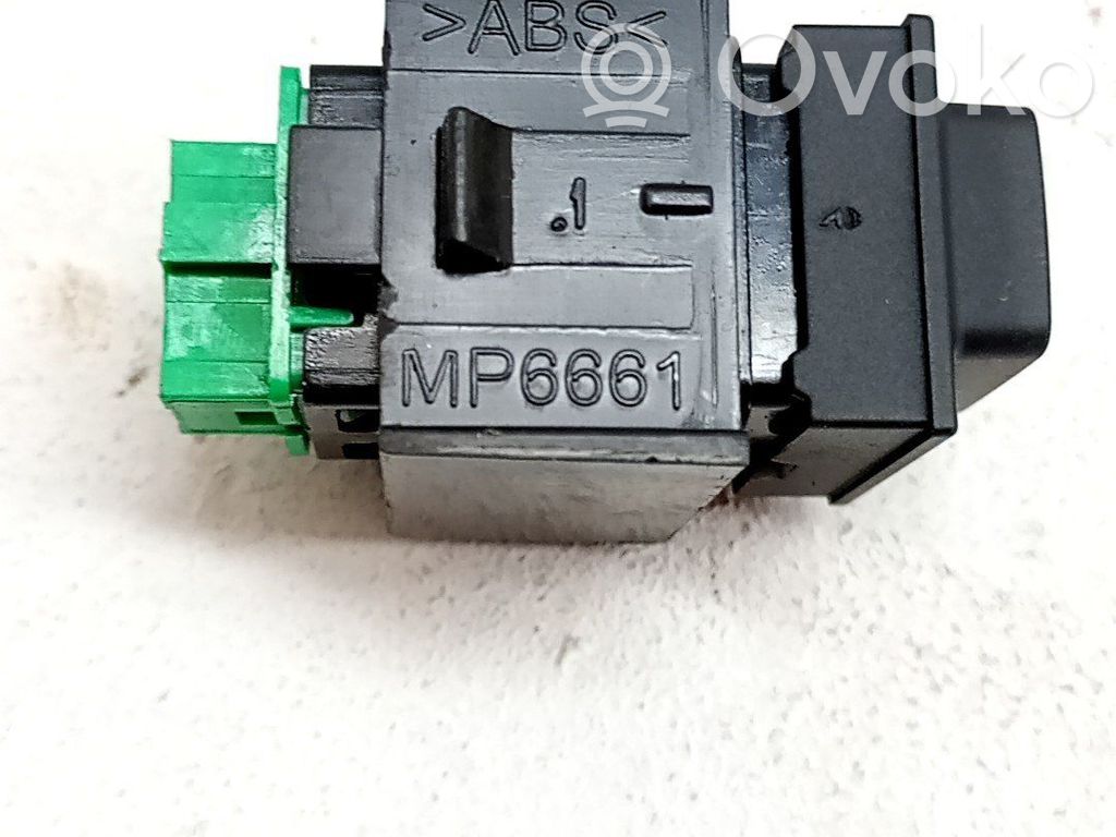 Citroen Berlingo Central body control module 