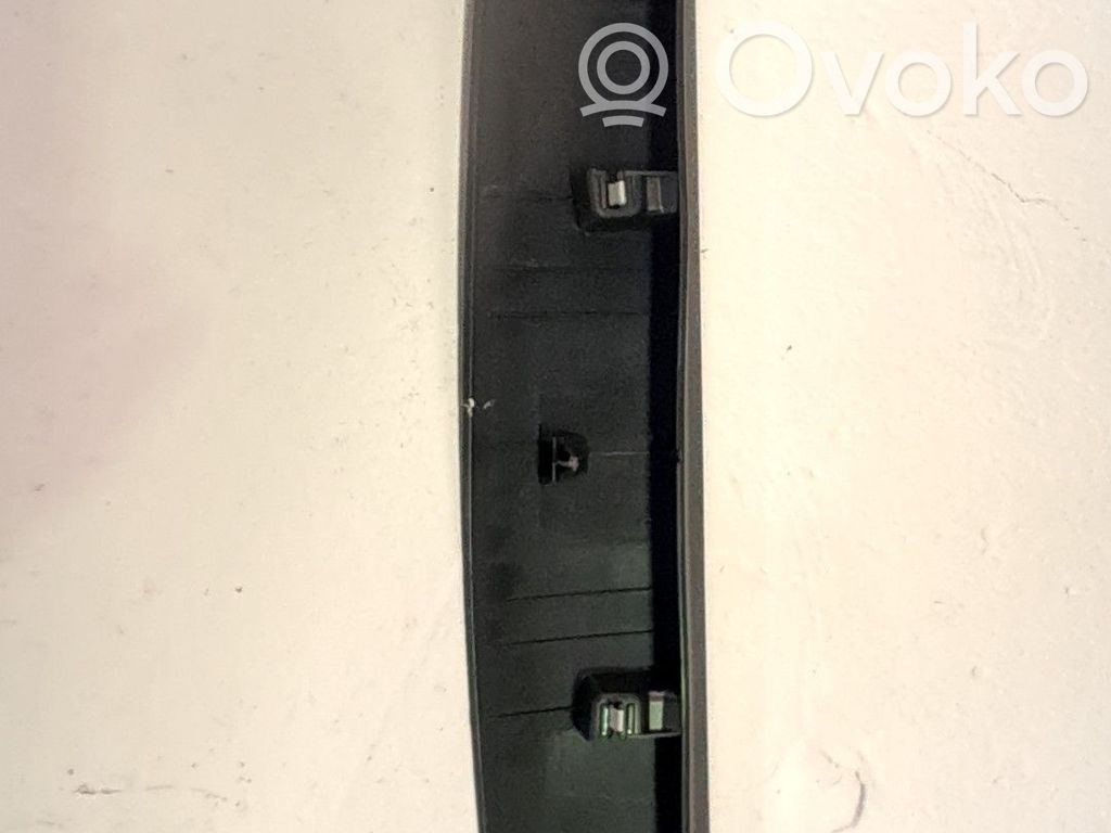 Element deski rozdzielczej   5G6867715B82V
