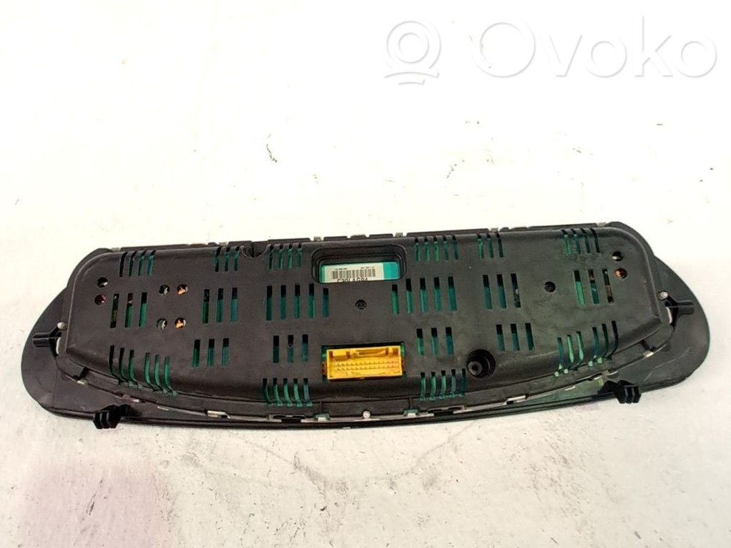 Speedometer (instrument cluster)   610319