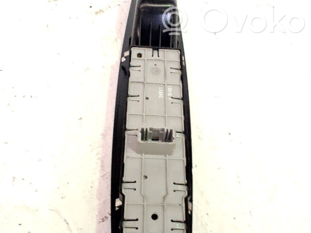 Interruptor del elevalunas eléctrico   809610017R