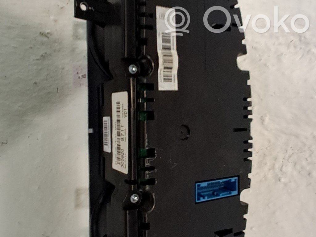 Geschwindigkeitsmesser Cockpit   3C0920871T