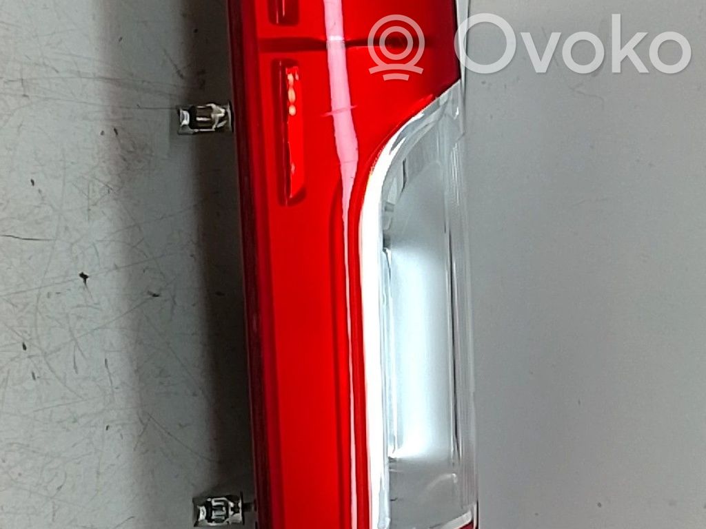Lámpara de faros/luces traseros   1612401680