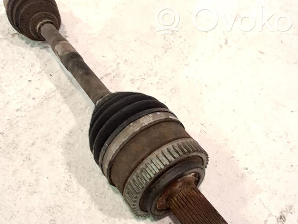 Etuvetoakseli   495002Y900