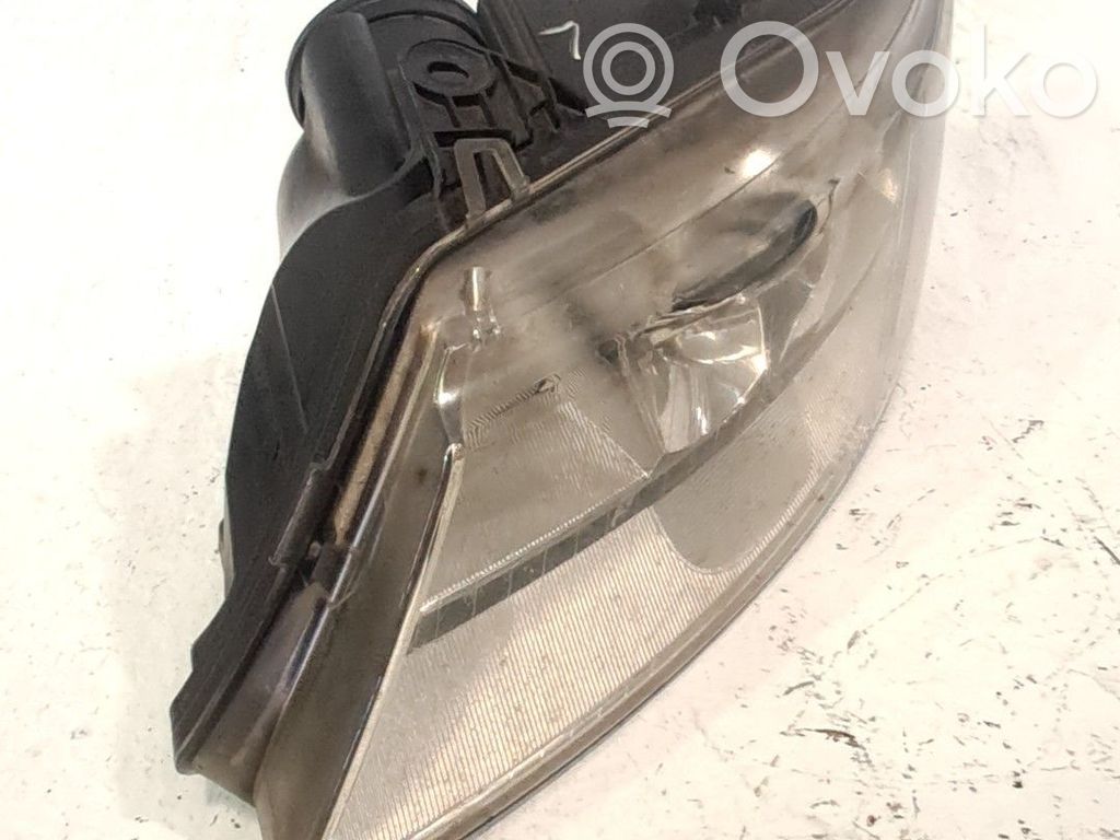 Scheinwerfer   12799346