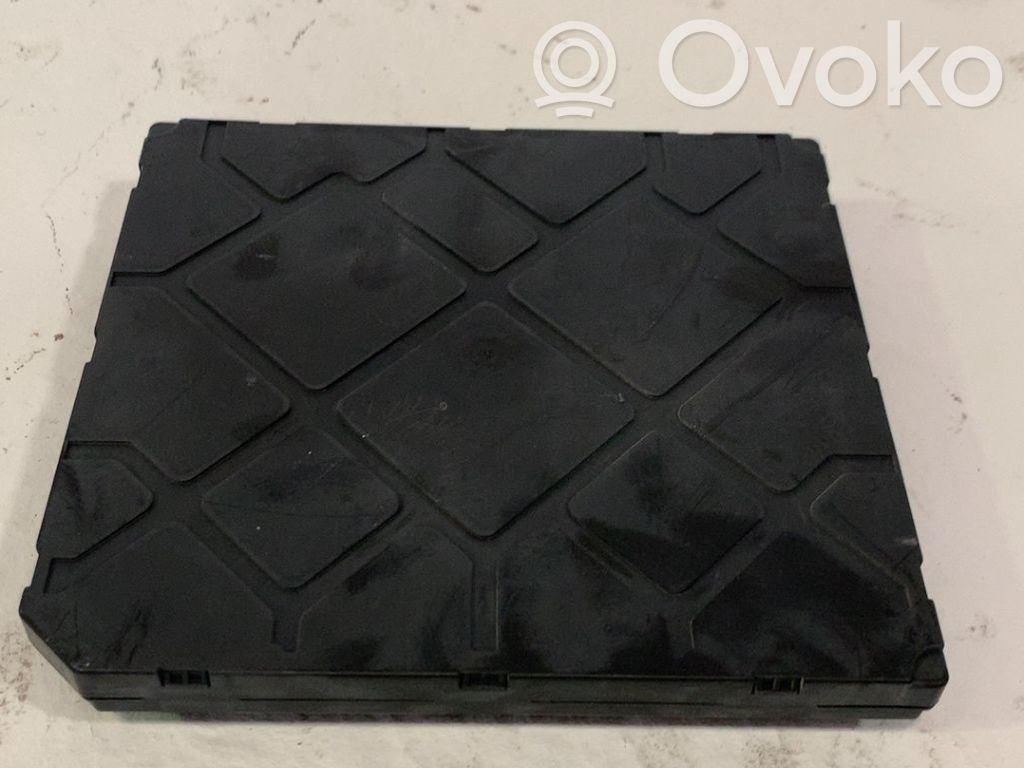 Modul de control caroserie central   5Q0937084CQ
