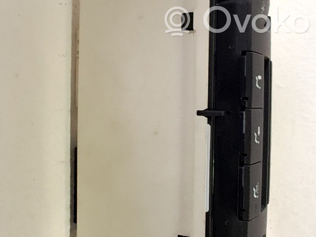 Panel klimatyzacji   1365749,3S7T18C612AJ