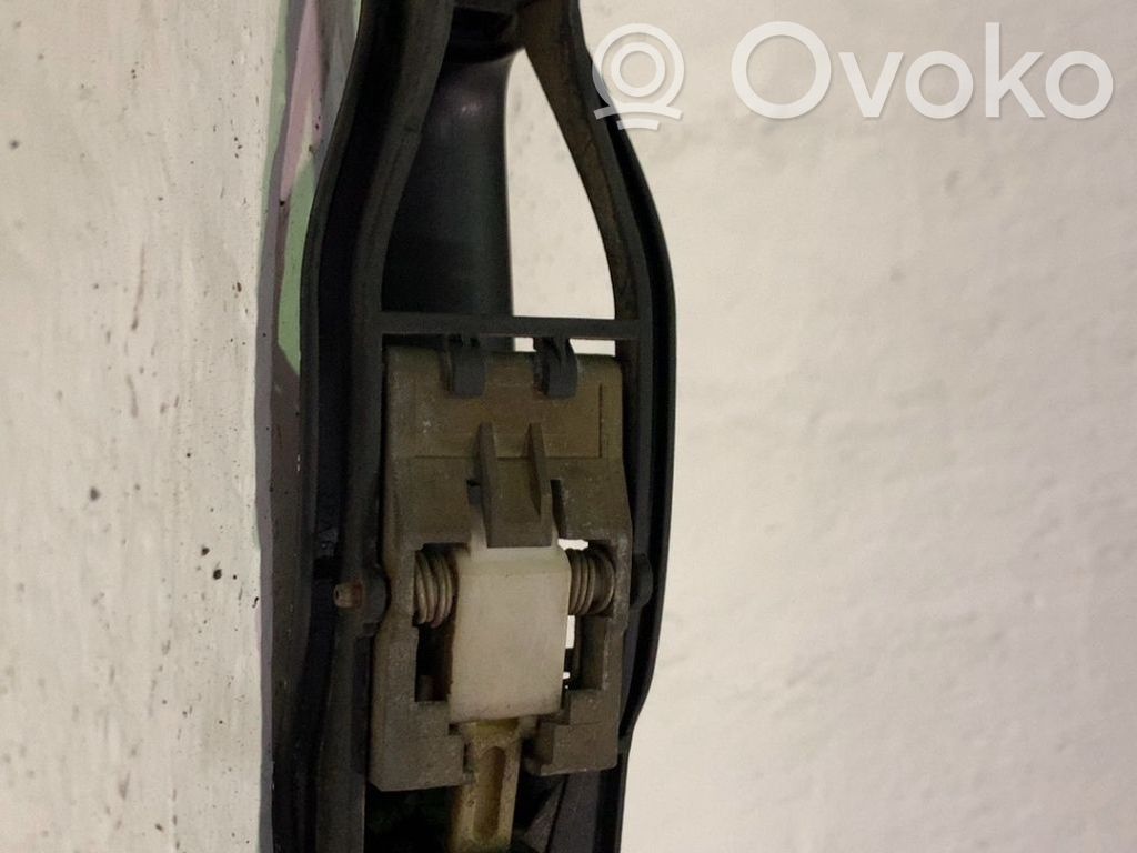 Manecilla externa puerta delantera   51218216125