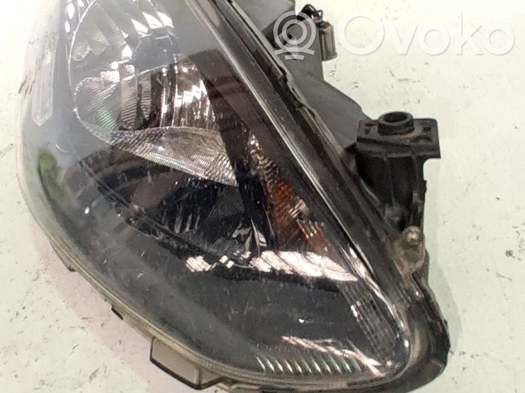 Mazda 2 Headlight/headlamp 