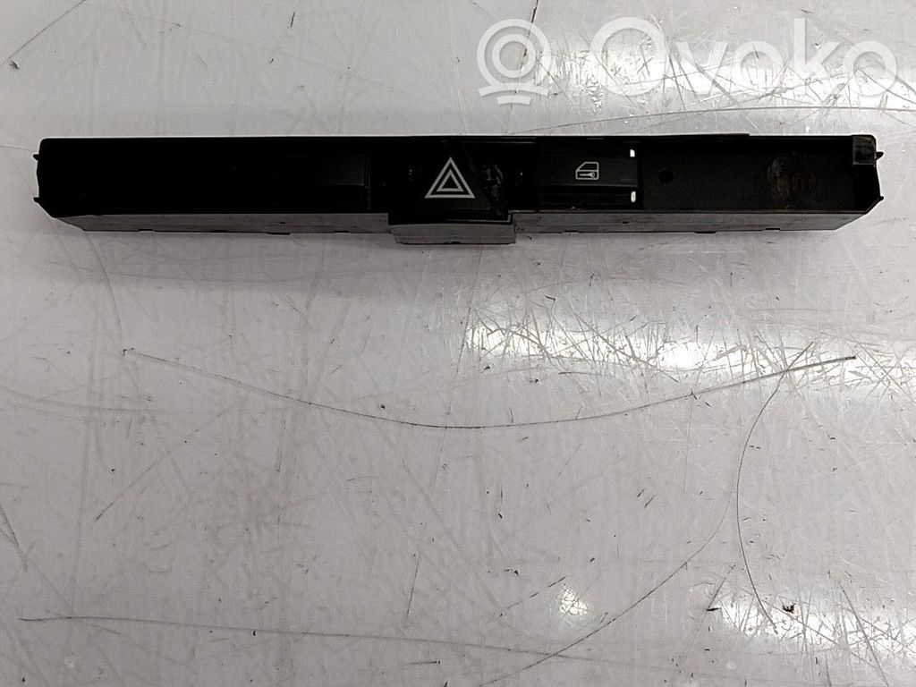 Opel Astra H Comutator lumini pericol 