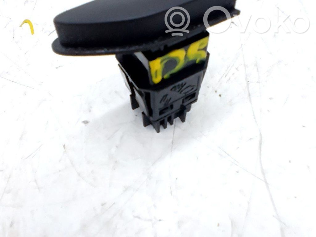 Schalter Warnblinkanlage   252907372R