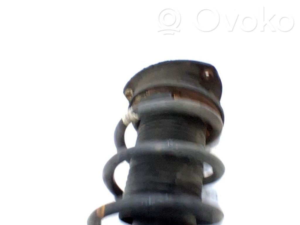 Etuiskunvaimennin   8V0413023