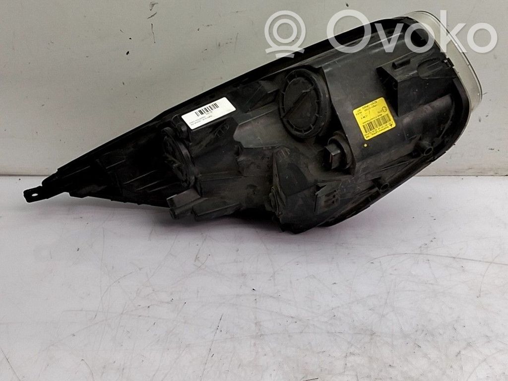 Lampa przednia   921011P000