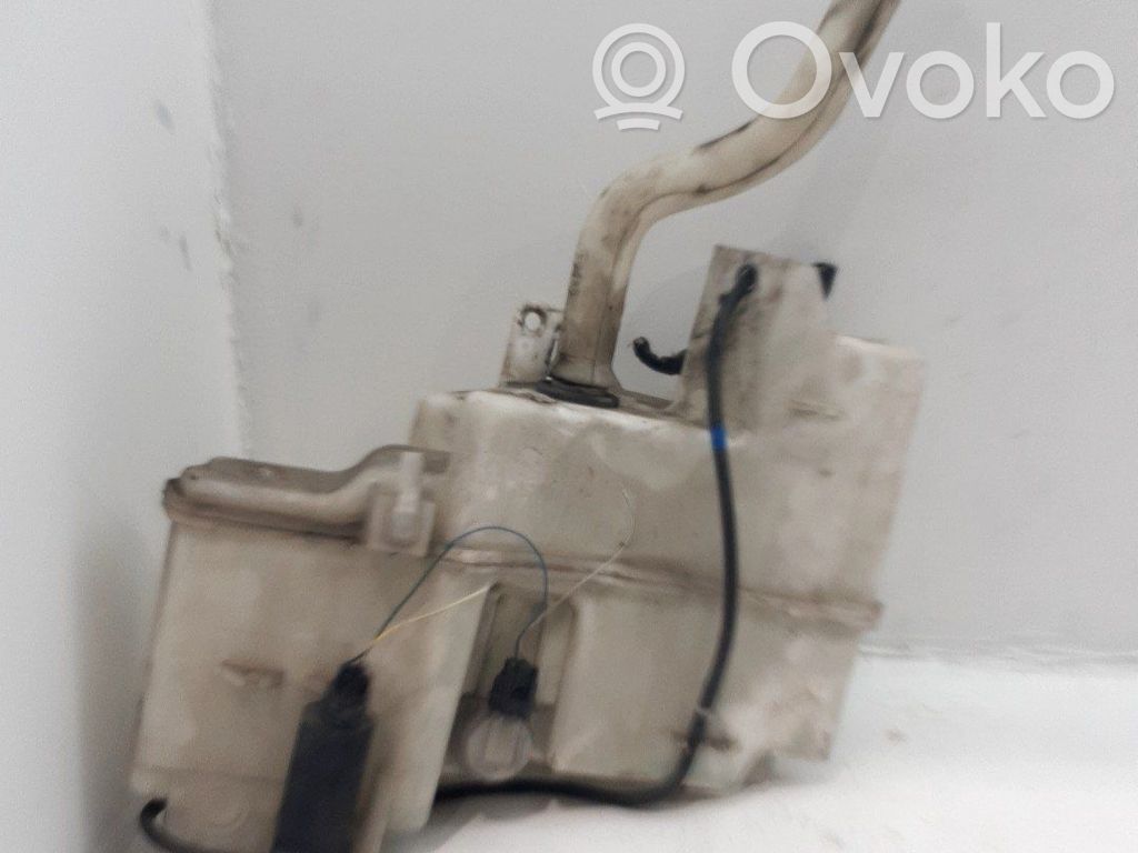 Toyota Corolla E110 Zbiornik płynu do spryskiwaczy szyby przedniej / czołowej 