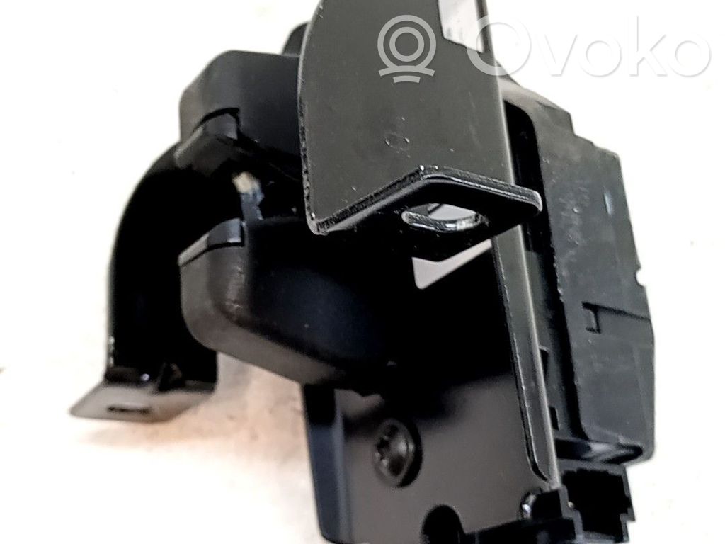 Chevrolet Combo Tailgate lock latch 