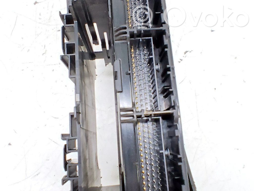 Unité de commande, module ECU de moteur   8998102210