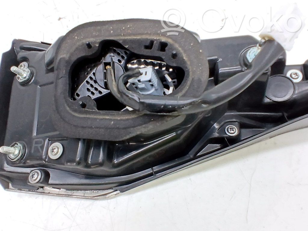 Lámpara de faros/luces traseros   8158102C31
