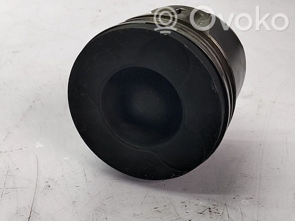 Piston   60390